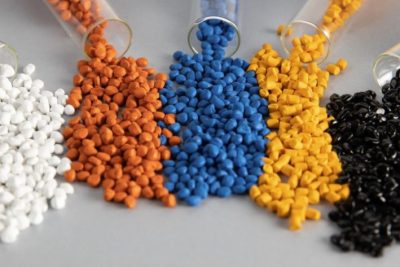 Hạt nhựa PVC nguyên sinh dùng trong sản xuất phôi cửa nhựa composite