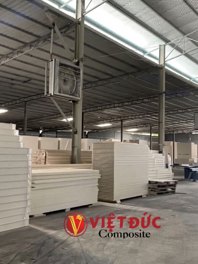 CUNG CẤP PHÔI CỬA COMPOSITE TRỰC TIẾP TỪ NHÀ MÁY