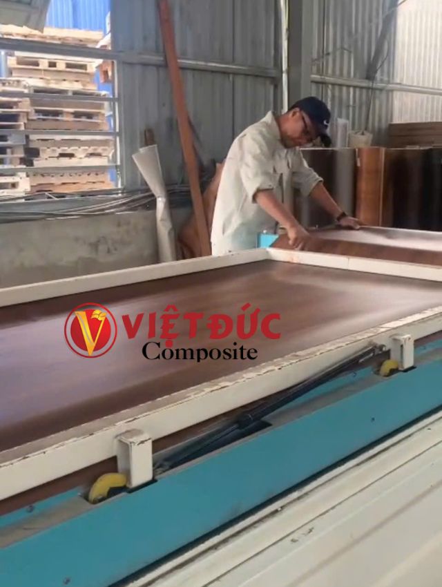 BÁO GIÁ PHÔI CỬA NHỰA COMPOSITE 0825.3636.88