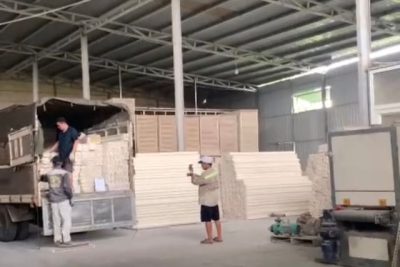 Nhà máy chuyên cung cấp phôi cửa nhựa composte