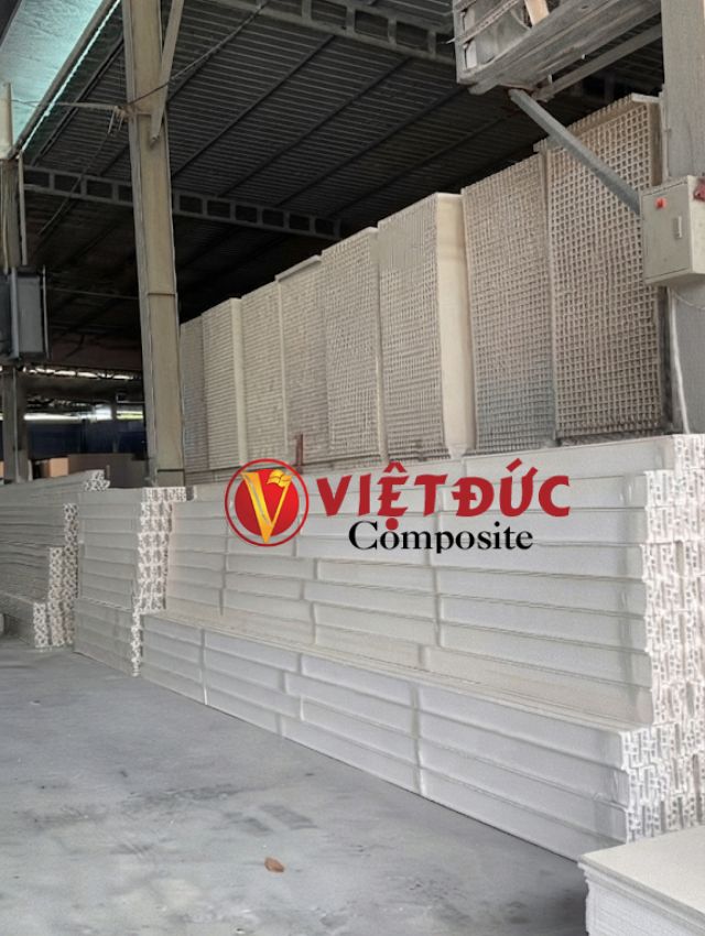 Tìm hiểu về nhà máy cung cấp phôi cửa cho các xưởng