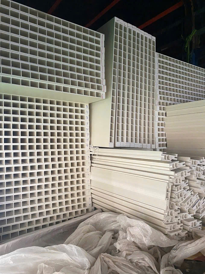 CUNG CẤP PHÔI CỬA NHỰA COMPOSITE TẠI NHÀ MÁY