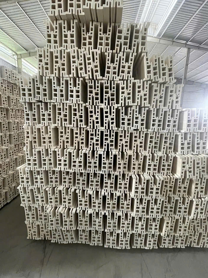 CUNG CẤP PHÔI CỬA NHỰA COMPOSITE TẠI NHÀ MÁY